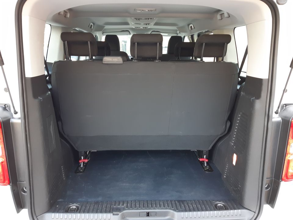 Opel Vivaro 9-Pl&auml;tze-Bus